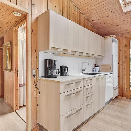 Lovely In With Kitchen *